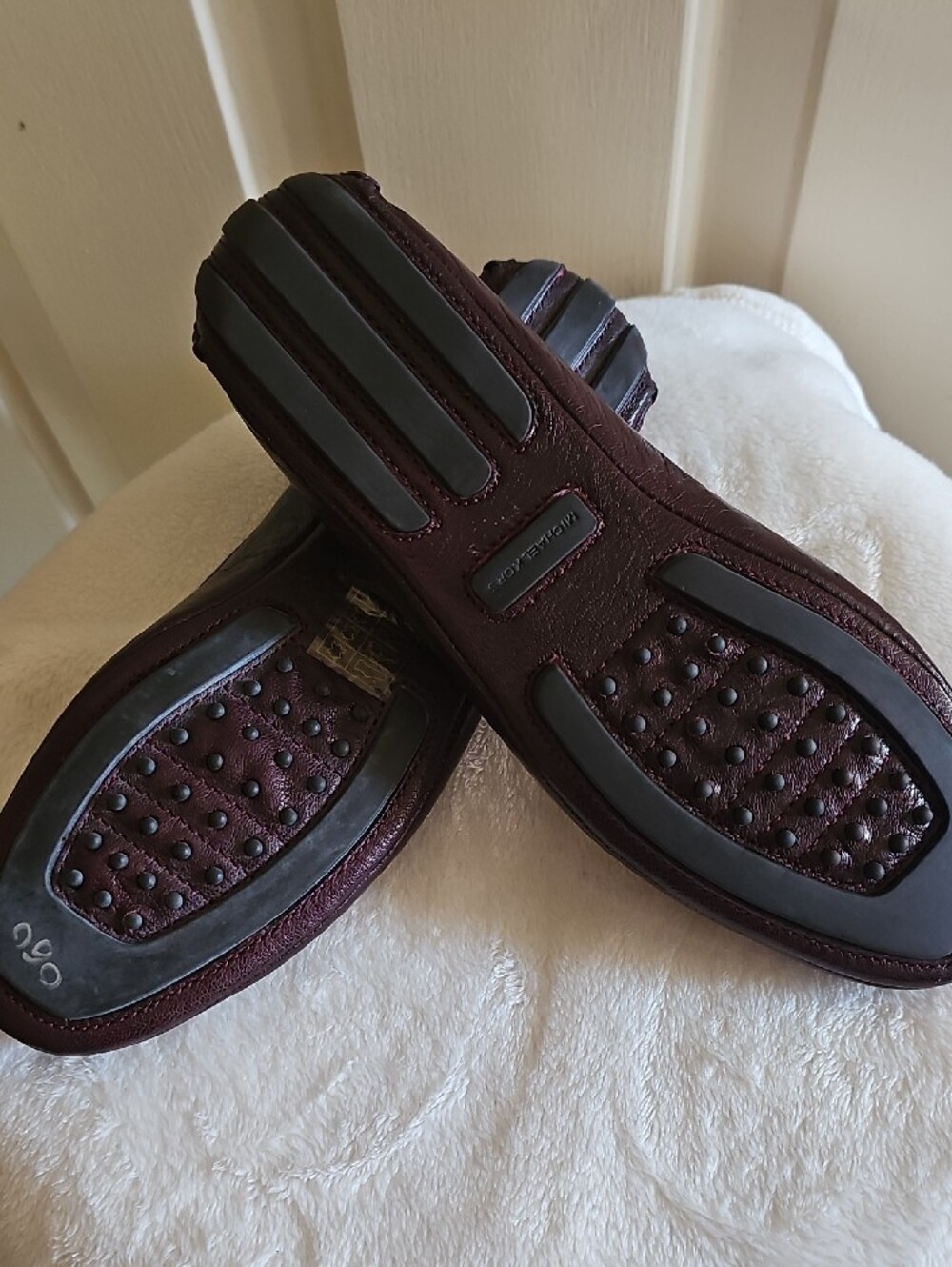 Michael Kors Burgundy Leather Logo Ballet Flats - Picture 2 of 2